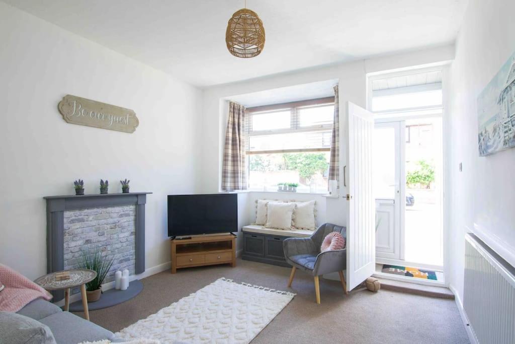 Beautiful 2 Bedroom House Close To The Seaside Cleethorpes Exterior foto